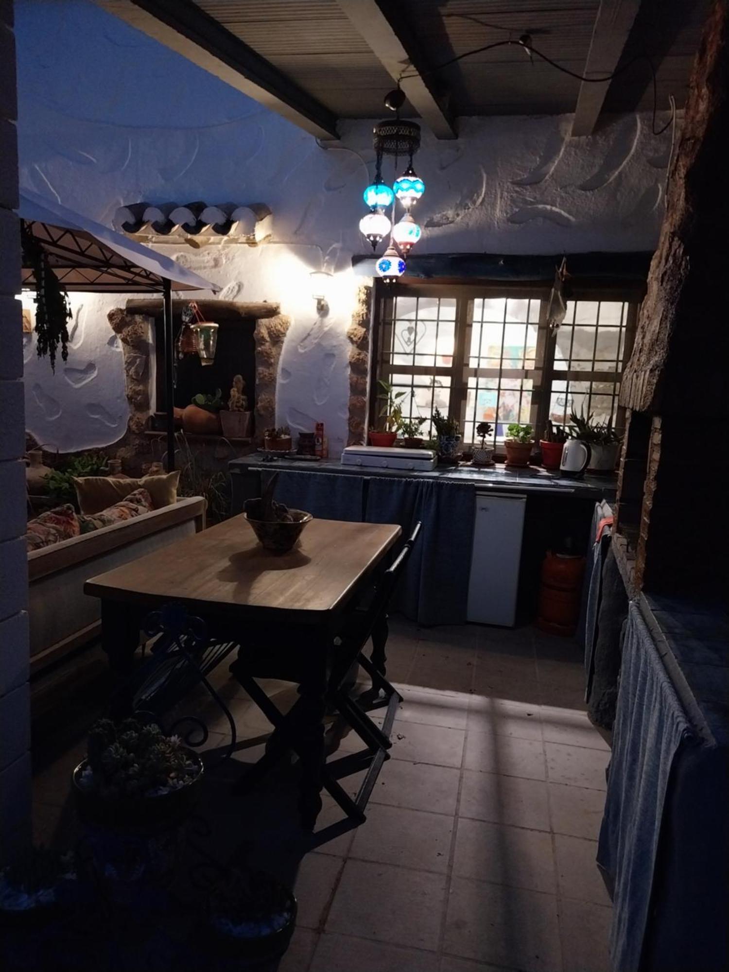 The Cave Of Dreams Bed & Breakfast Baza Room photo